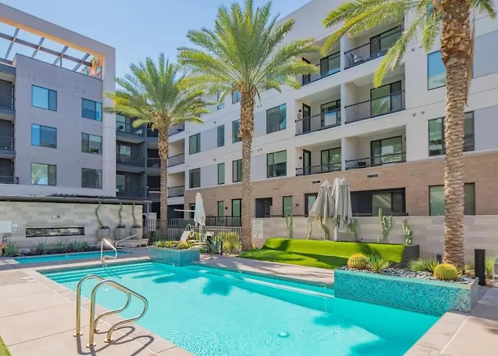 Apartment Dt 1bd With Pool Gym Parking Wd