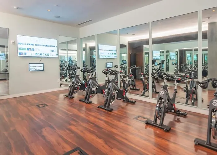 Dt 1bd With Pool Gym Parking Wd * Tempe