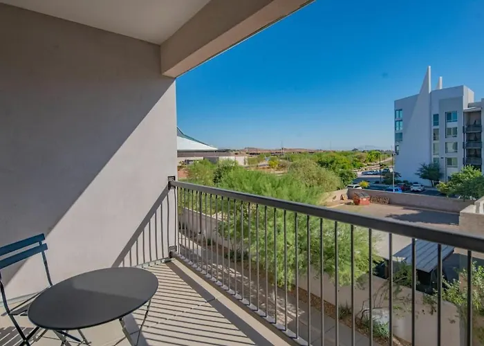 Apartment Dt 1bd With Pool Gym Parking Wd